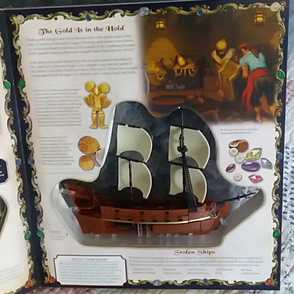 3-d pirate ship book - Picture 4 of 8